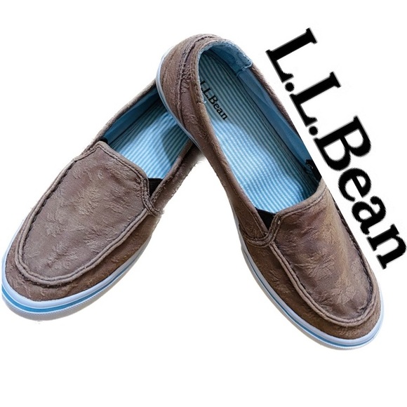 L.L. Bean Shoes - L.L.BEAN Women’s Canvas Slip On Boat Shoes Brown Floral Size 6.5 M